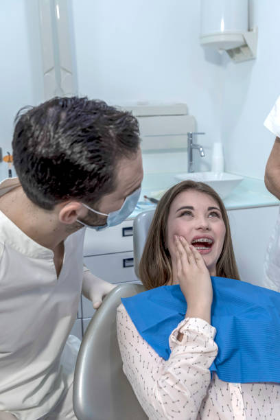 Best Emergency Dental Care for Broken or Chipped Teeth in Lake Ridge, VA